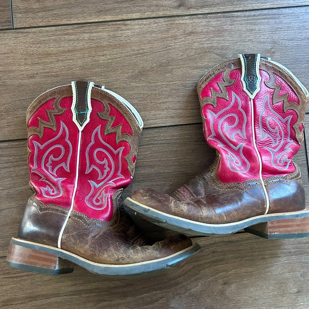 COPY - | Ariat | Cherry Red Boots